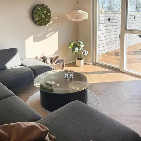Pet Friendly In With Sauna 別荘 ボルコップ